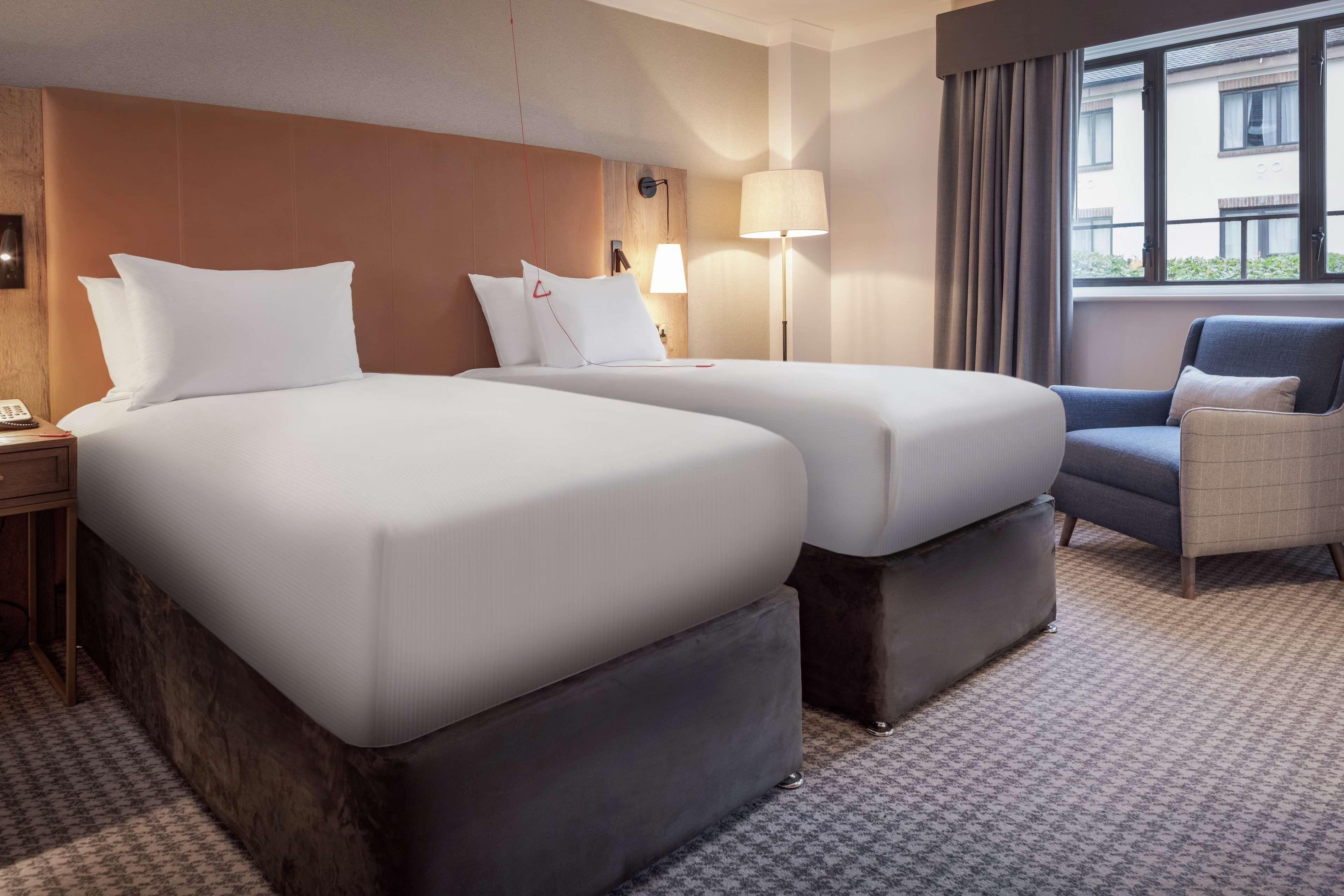 Oxford Belfry Hotel & Spa Thame Exterior foto