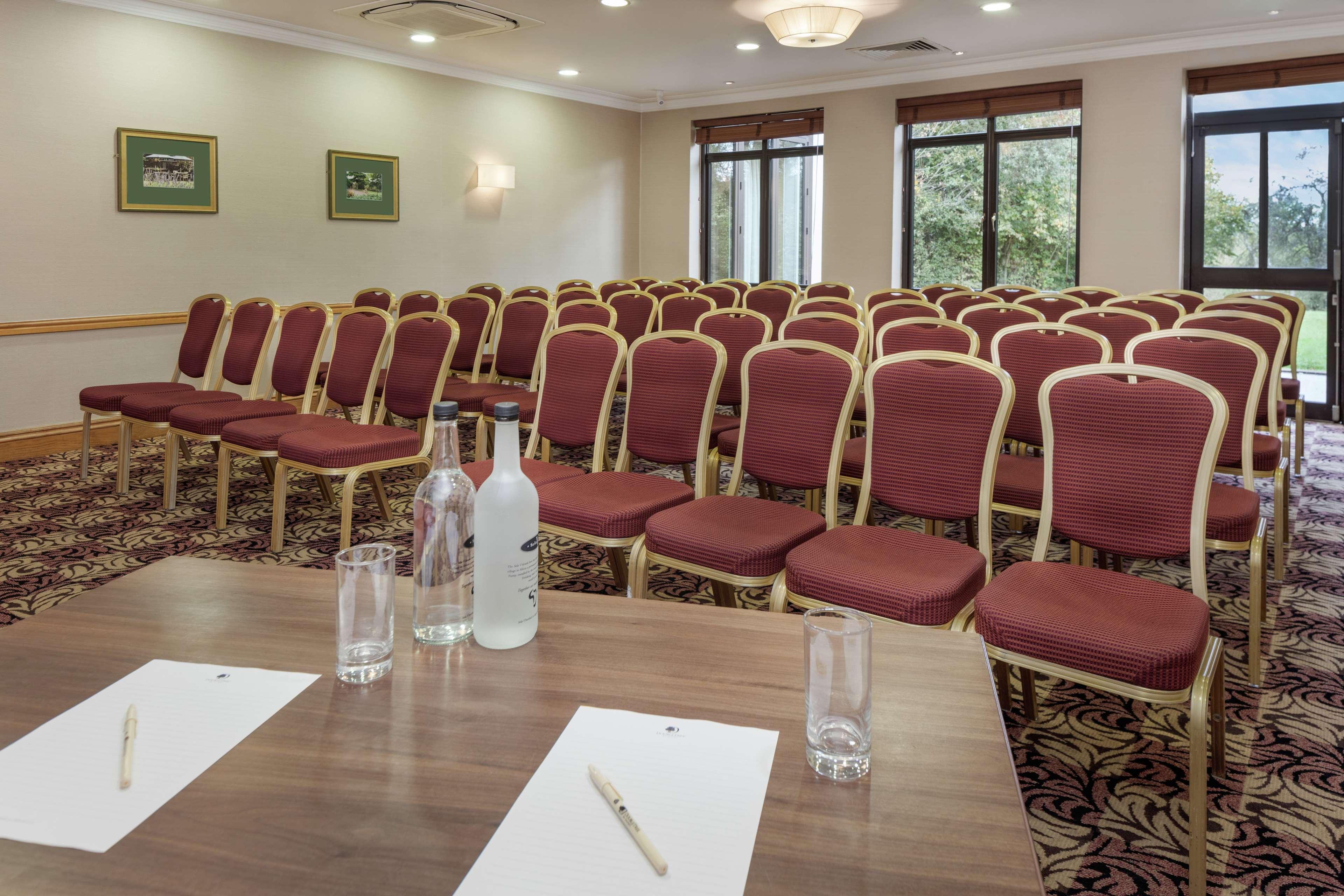 Oxford Belfry Hotel & Spa Thame Exterior foto